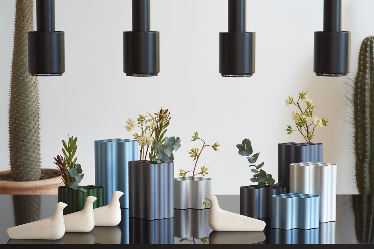 乐竞平台 - 附件|花器|办公家具|设计师家具|云朵花瓶